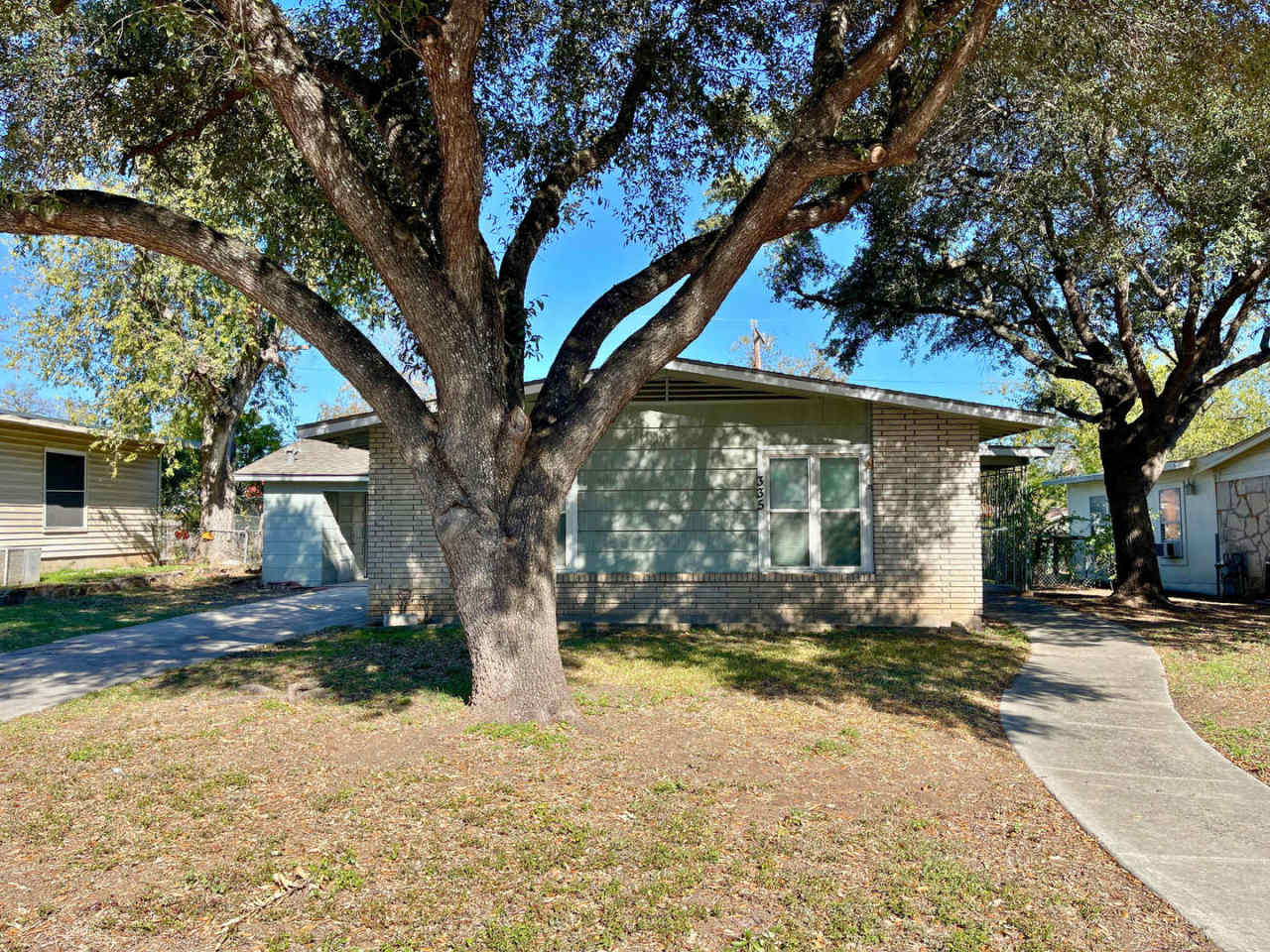 Charming One Story Home at 335 Saratoga in San Antonio