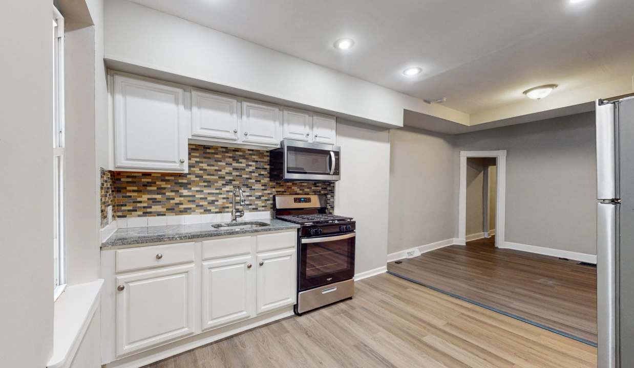 Spacious 2-Bedroom, 1- Bathroom home with Modern Amenities Near Downtown Baltimore