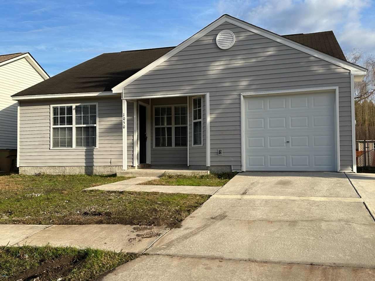 *Available Now* 1050 Rushing Street