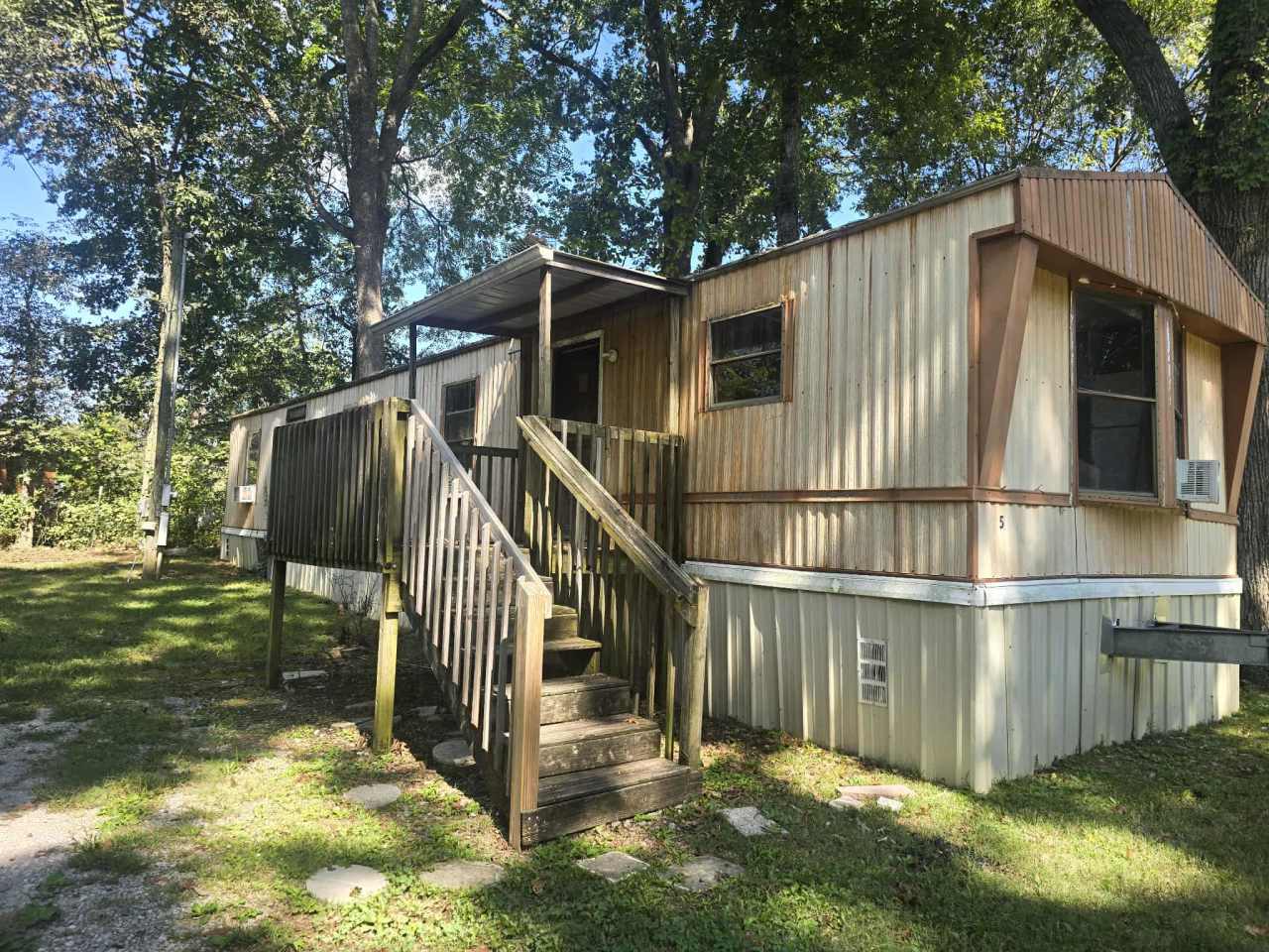 1380 Mapleash Avenue - 5