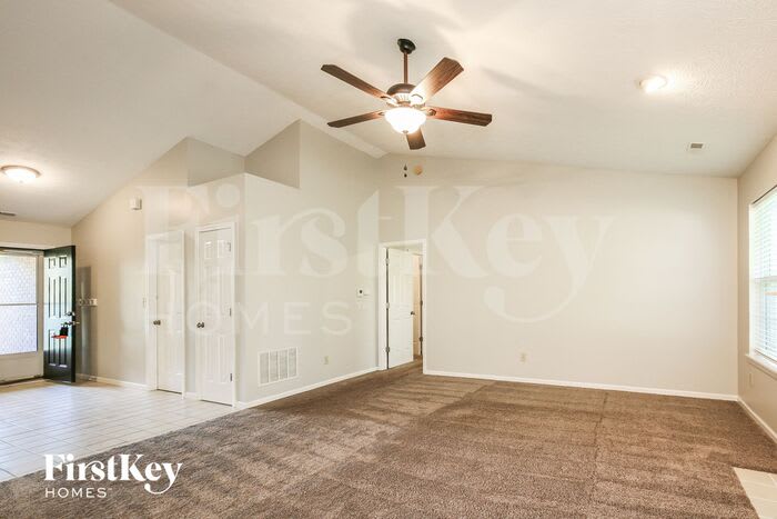 557 East Pine Ridge Drive