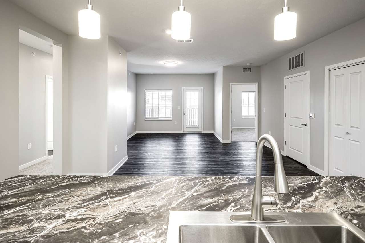 Deerfield Apartments & Chateaus