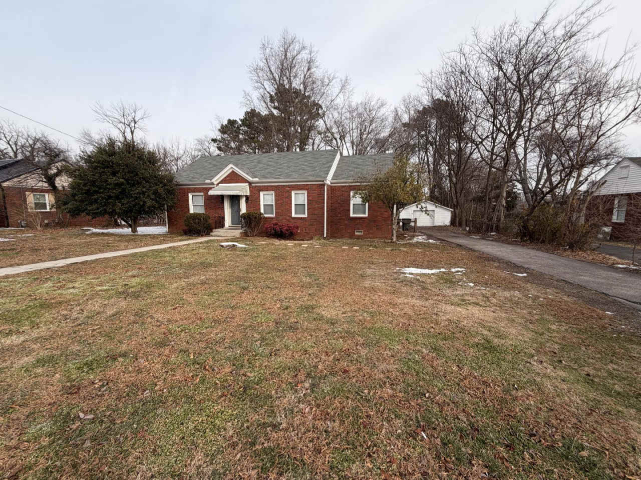 Charming 3 Bed 1 Bath Home Minutes From MTSU