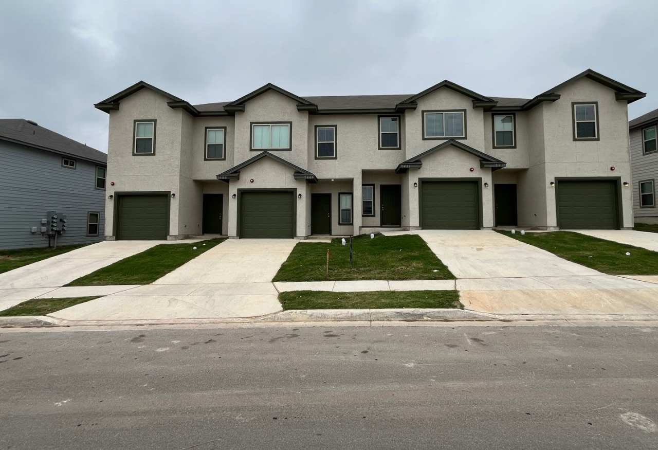 7409 Savannah Brooks, Live Oak, TX. 78233