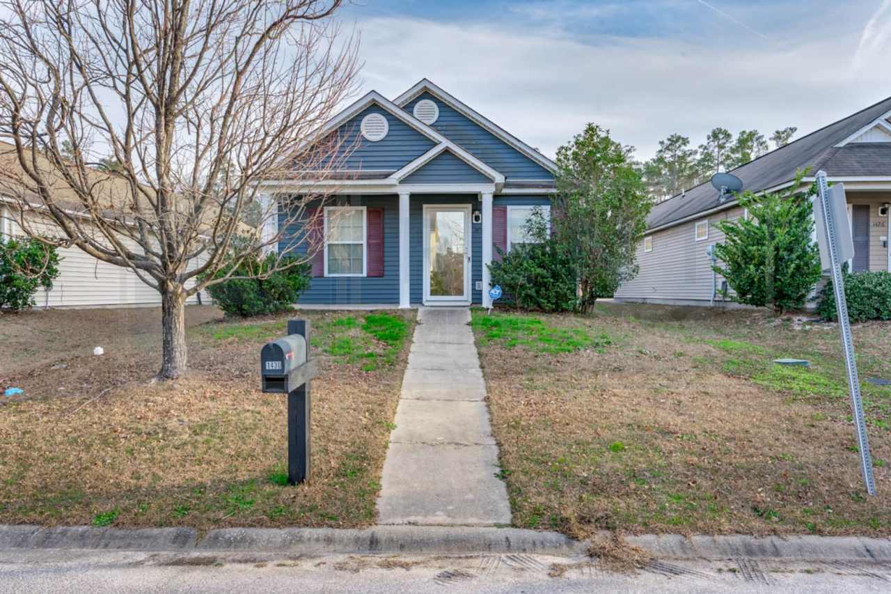 Available Now: Updated 3 Bedroom with Garage!