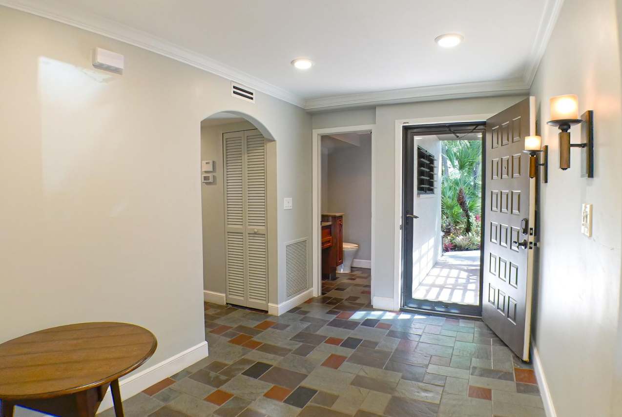 RARE ON MARKET , 2+den 2 1/2 bath overviewing a lake behind bell tower