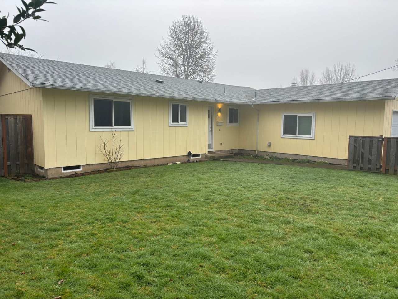 Beautiful 3 Bedroom 2 Bath Located in NW Corvallis!