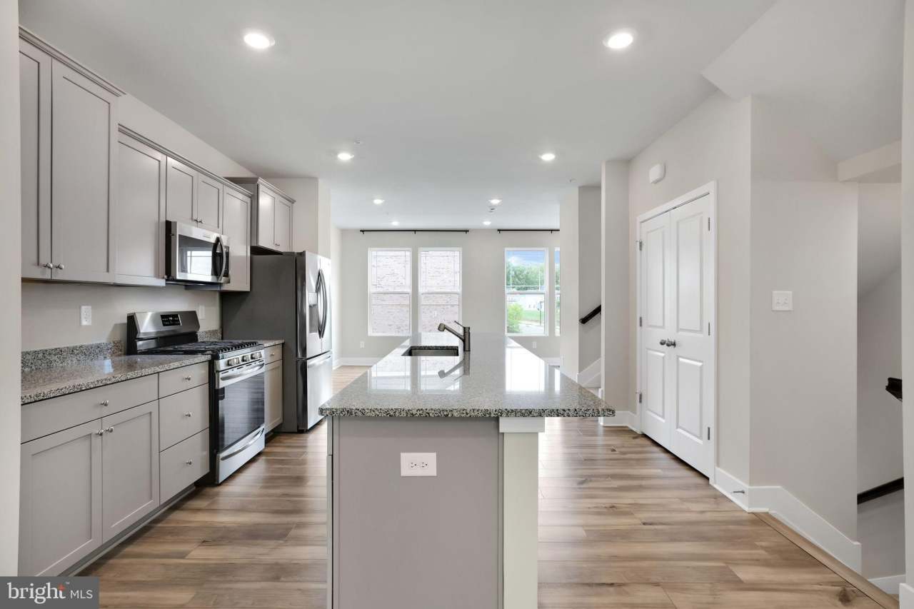 2782 BRIDGEWATER DRIVE