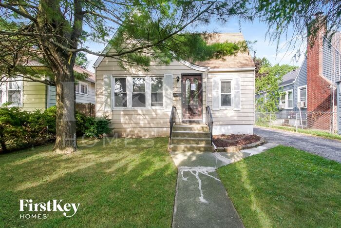 216 South Elmwood Avenue