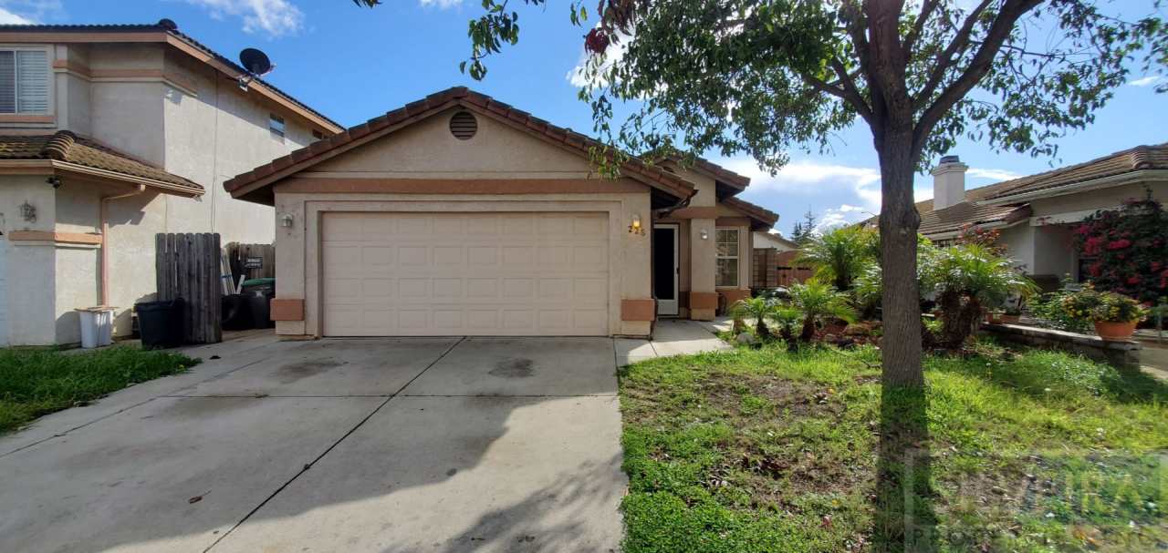2 Bedroom Santa Maria home available!