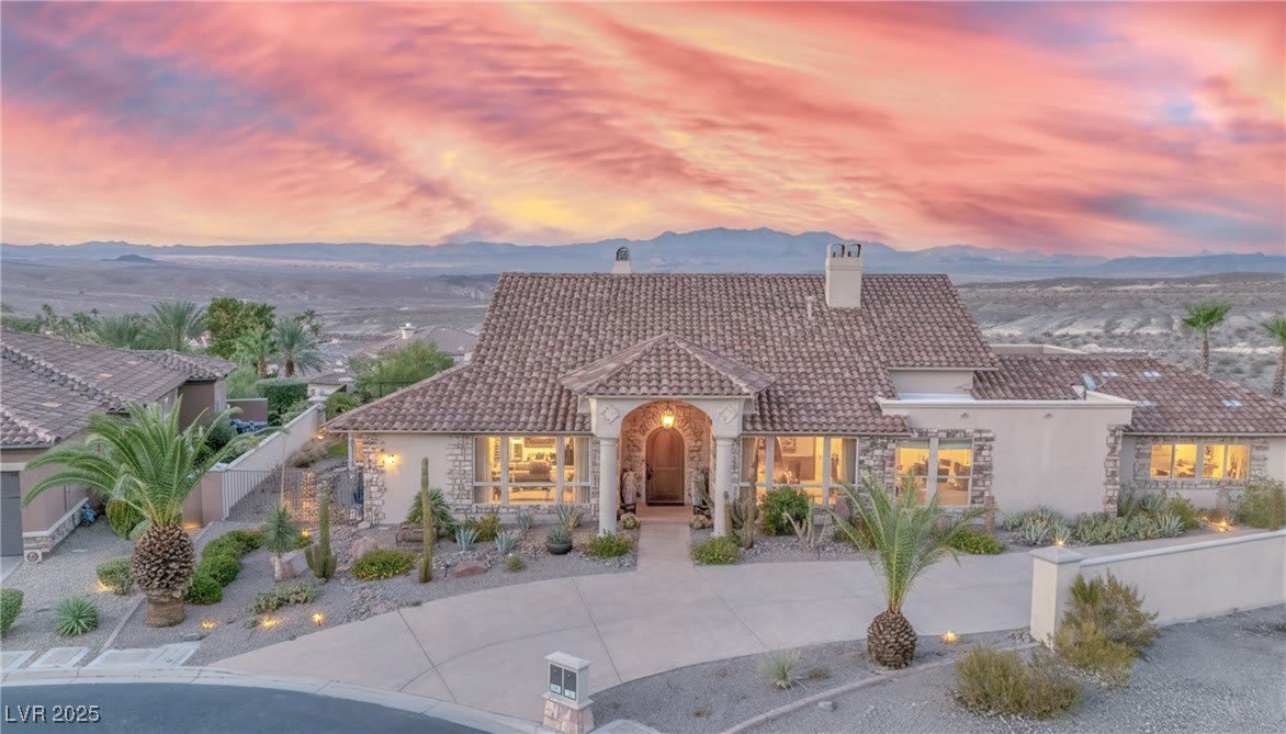 2 Camino La Venta Court