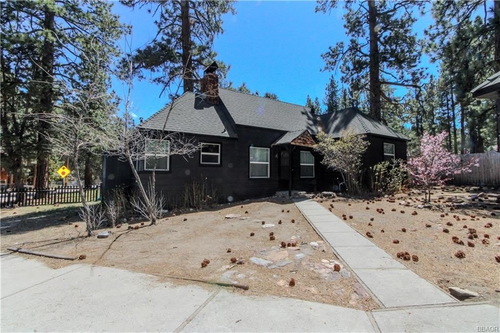 300 South Shakespeare Lane