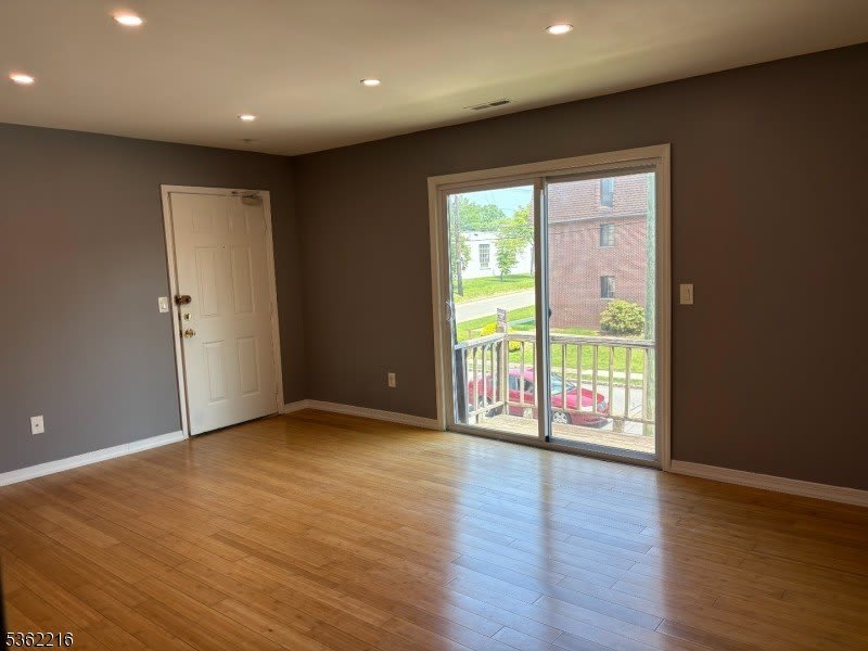 2-10 Montgomery St