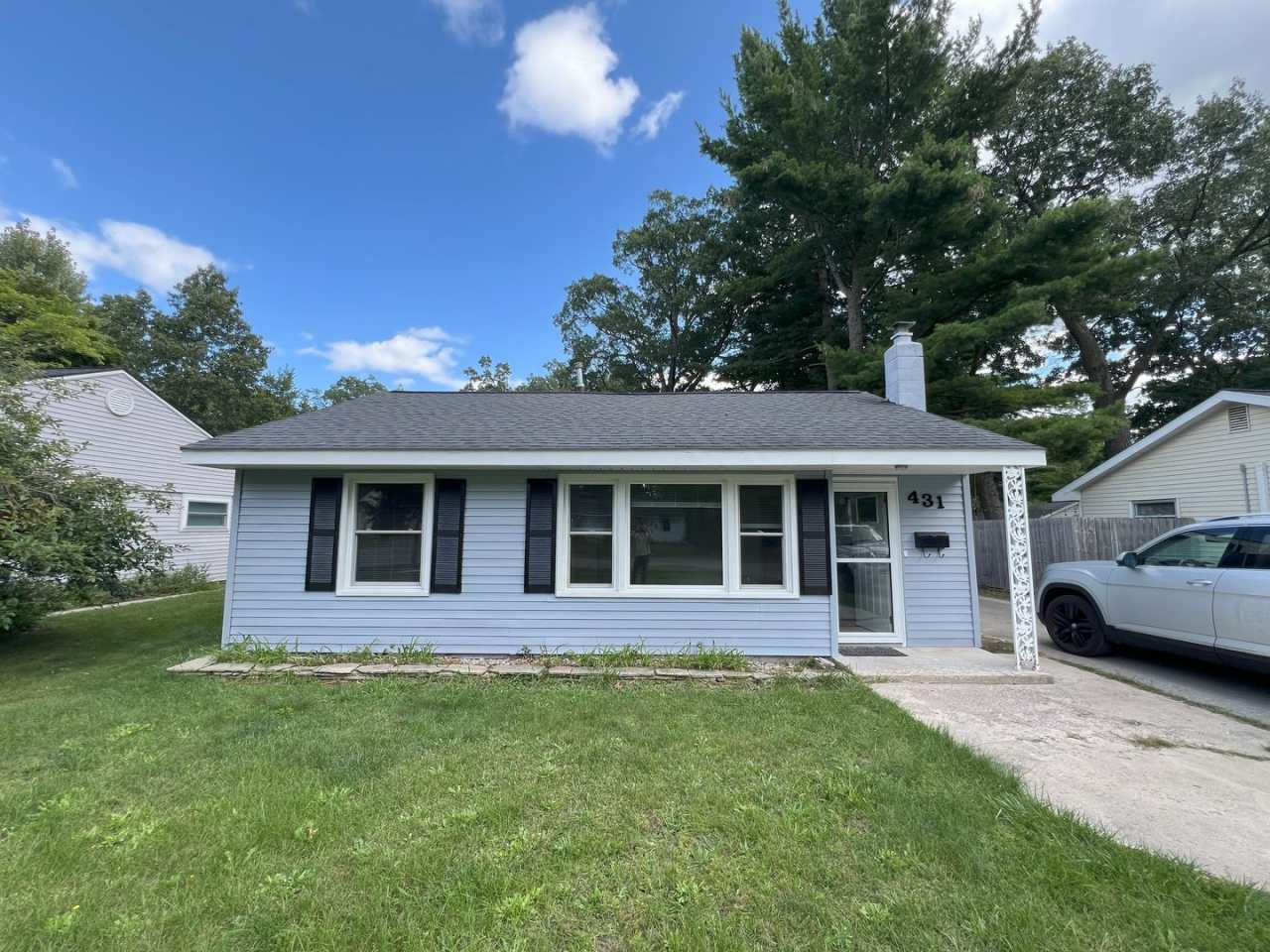 NEWLY REMODELED 3 BEDROOM HOME NEAR CIVIC CENTER  NMC