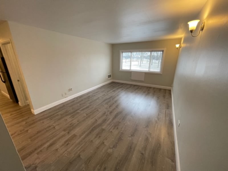 519 S. Milwaukee Avenue - 519-11