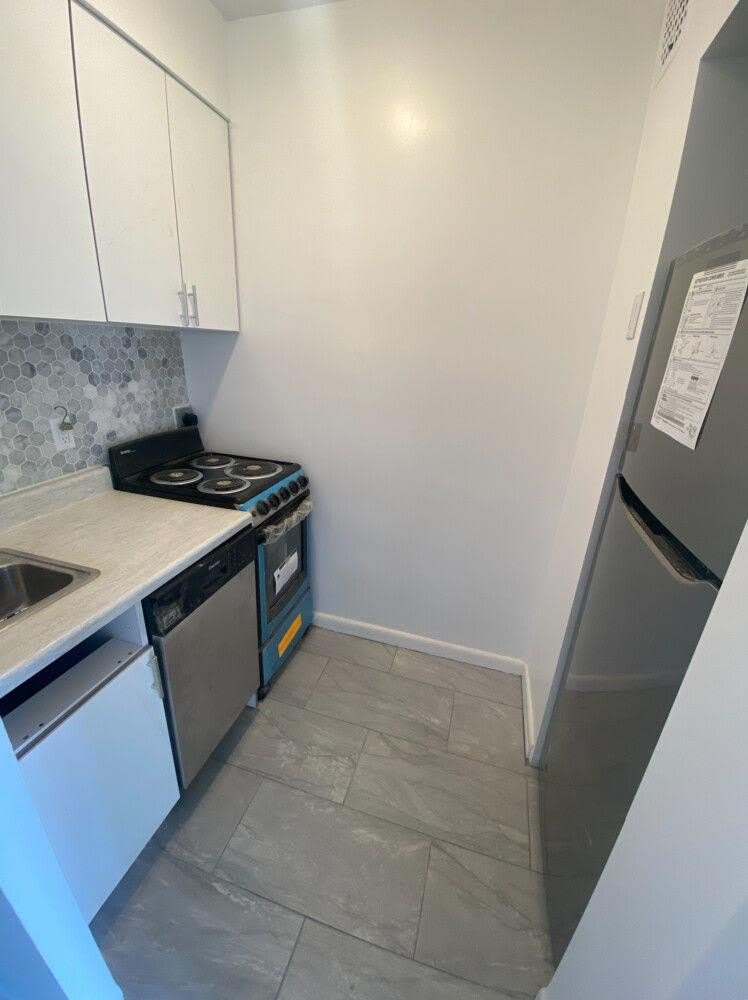 515 E 82ND Street unit: 5A