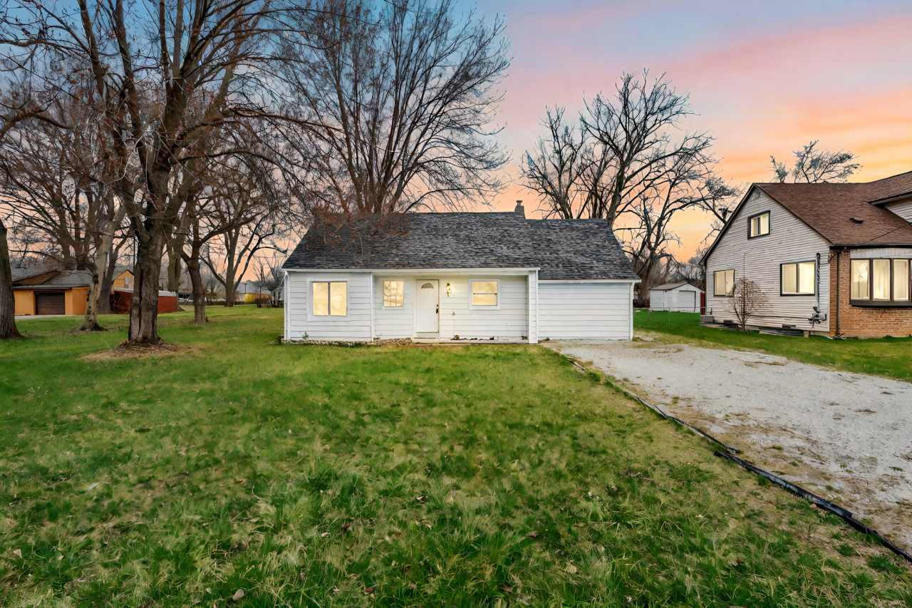 2121 Chesley Drive - 1