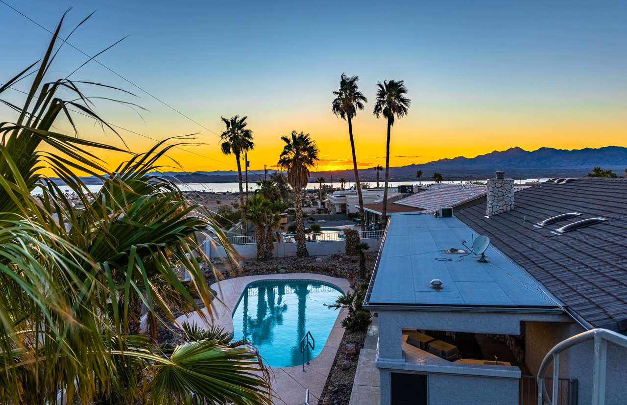 1984 Palo Verde Blvd N