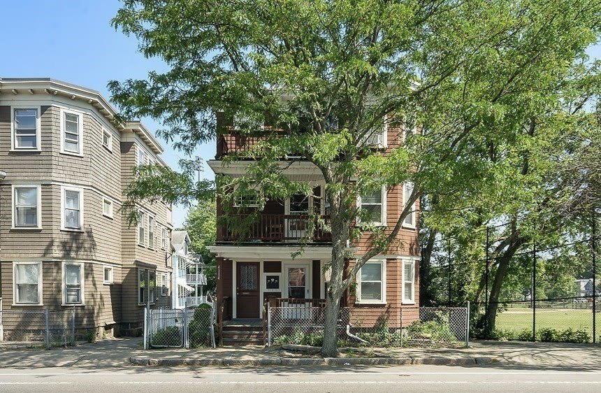 4114 Washington St unit: 3