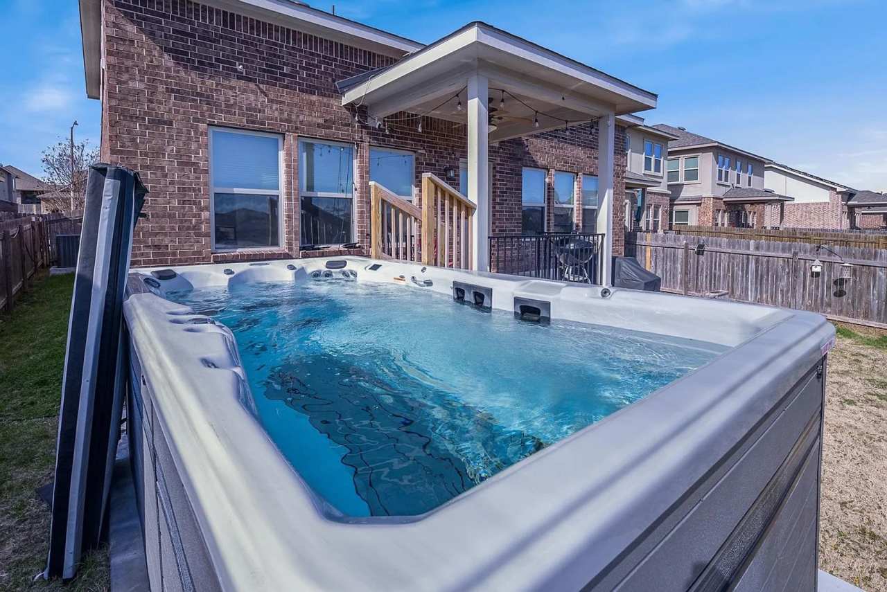 Room in 5 Bedroom Home at Rancho Verde Dr