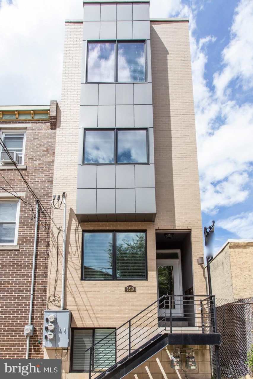 1519 OGDEN Street unit: 1