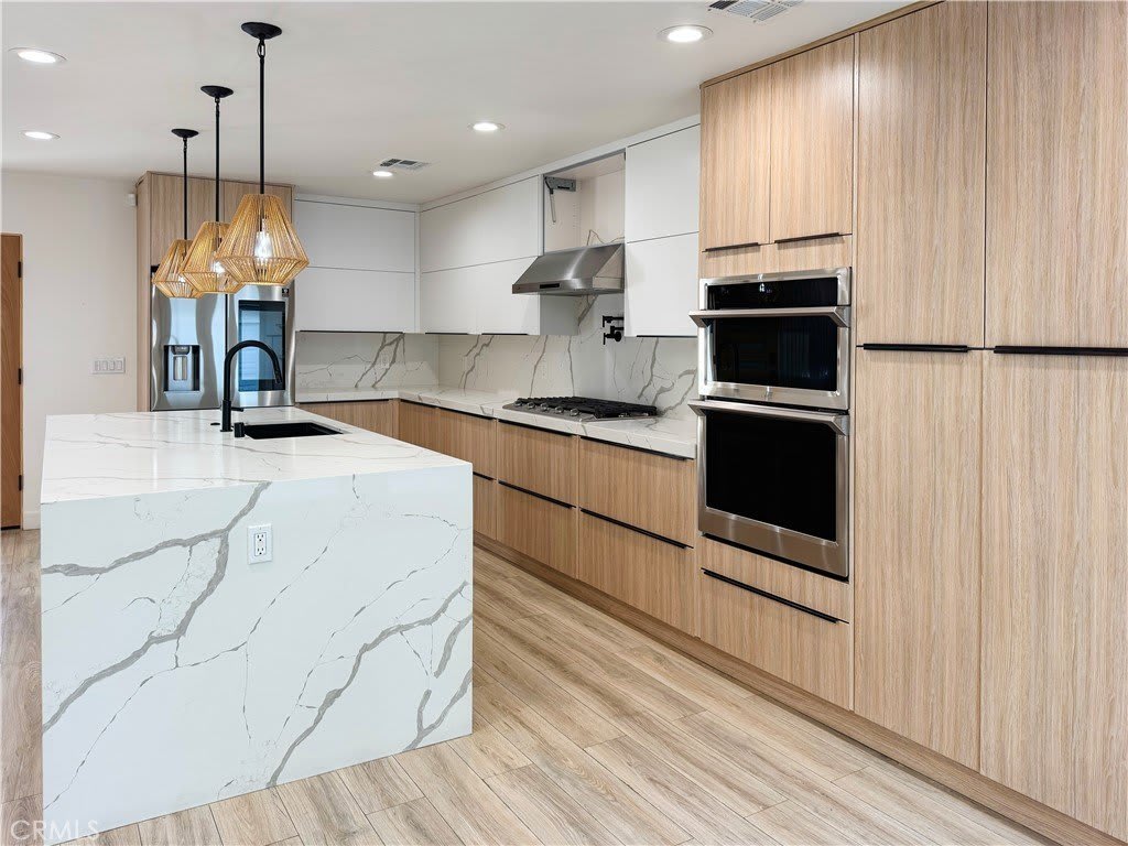 22539 Dolorosa Street