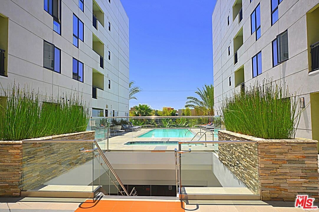 1234 WILSHIRE unit: 327