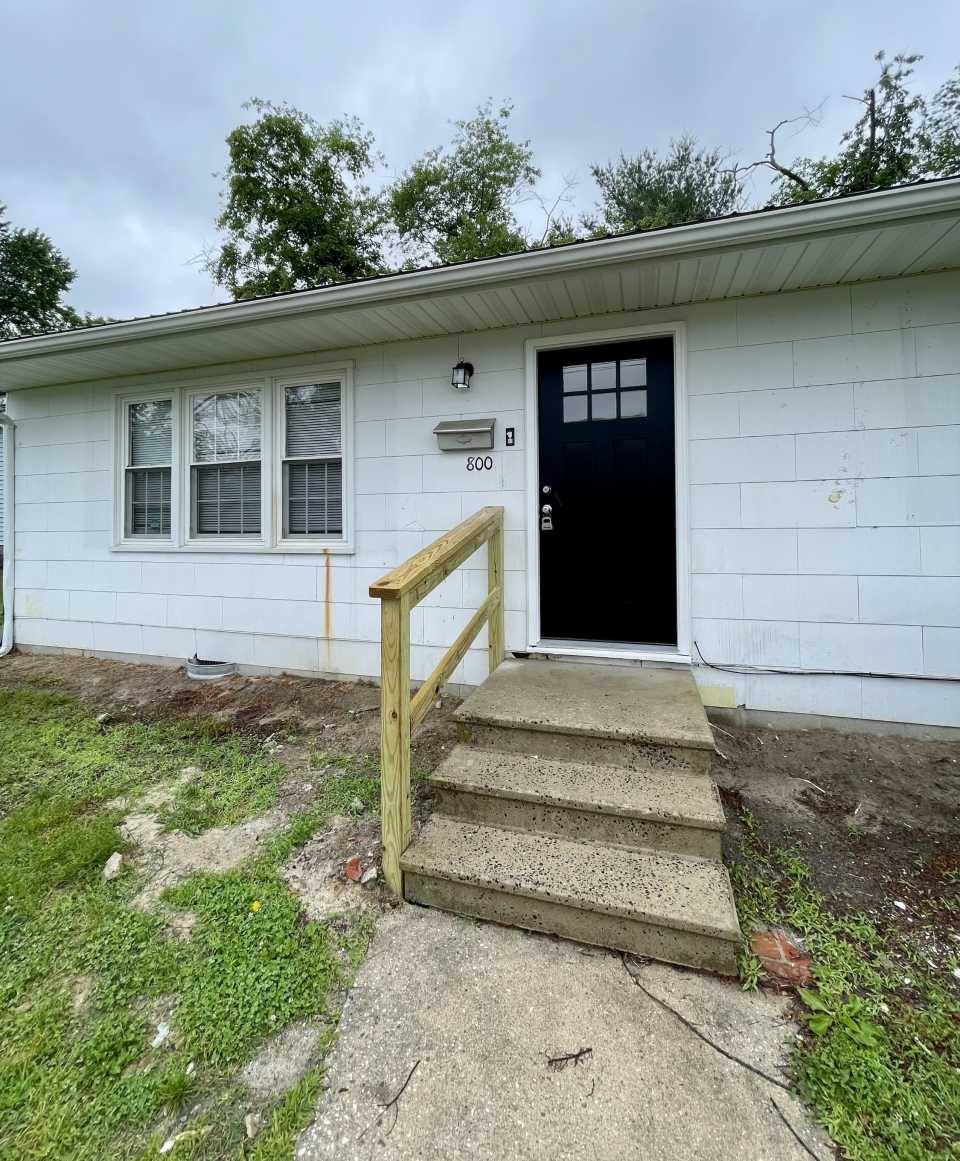 800 Priscilla Street