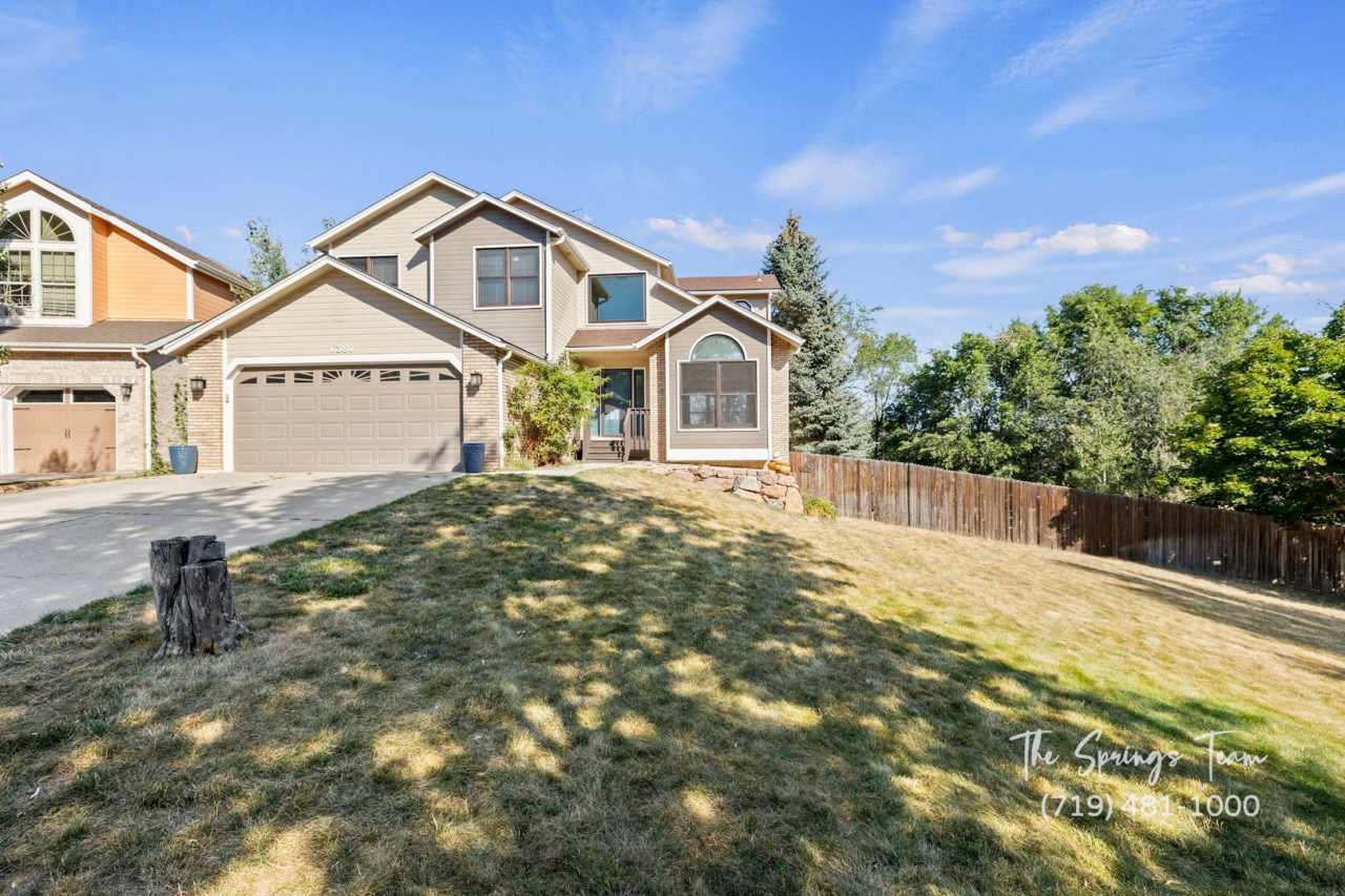 SPECTACULARLY HUGE 6BD HOME with PANORAMIC MOUNTAIN VIEWS - Security Deposit Waiver Available