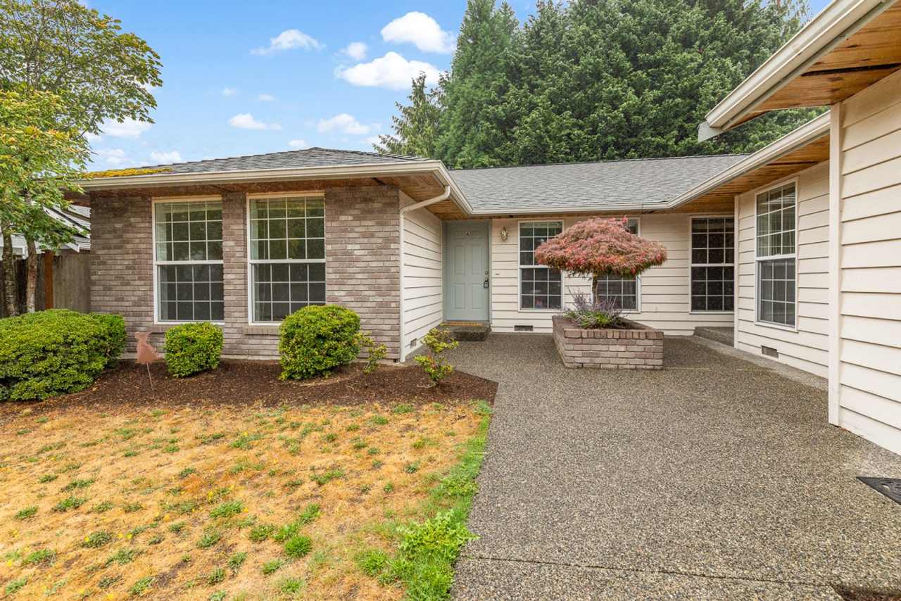 Duplex - 2 bedroom 2 bath