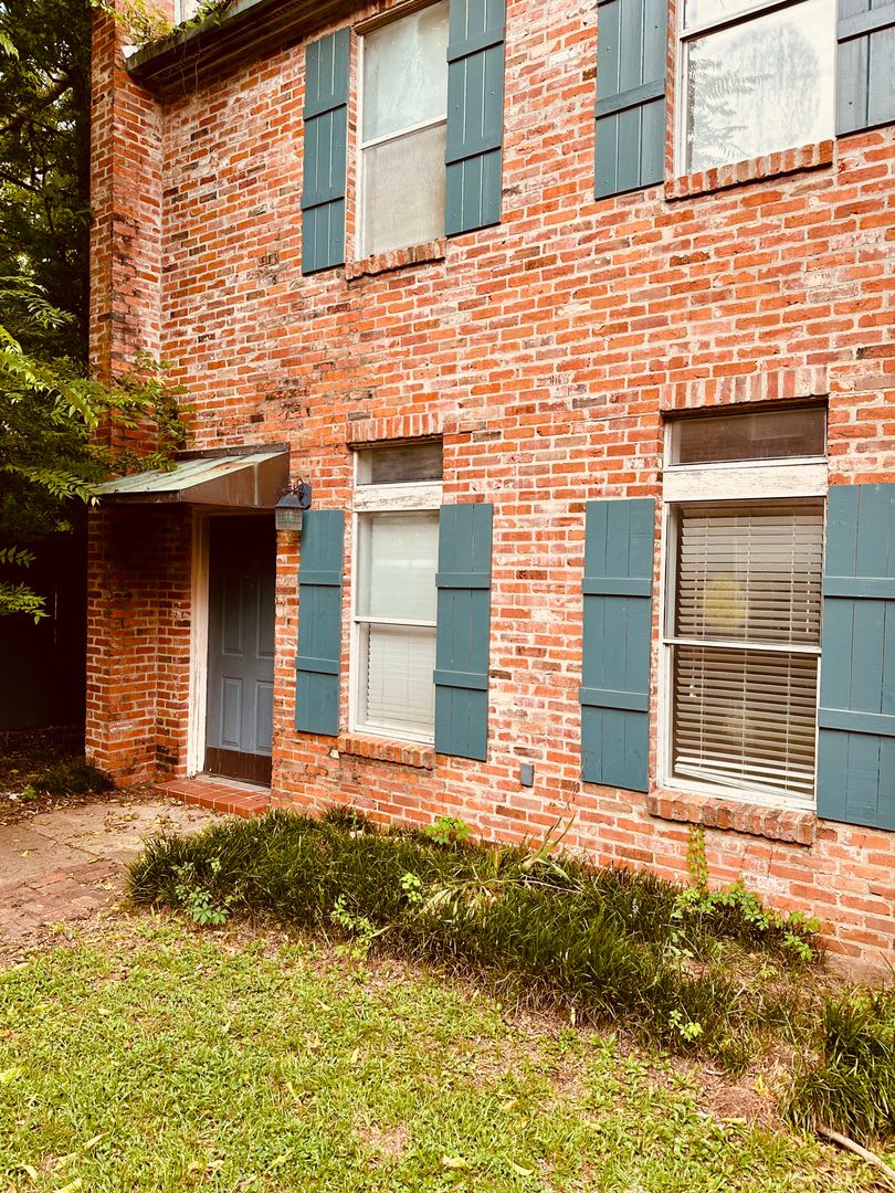 Conveniently Located