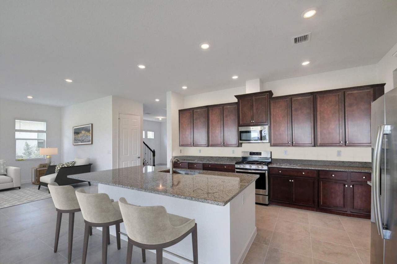 1048 Sterling Pine Place, Loxahatchee, FL 33470