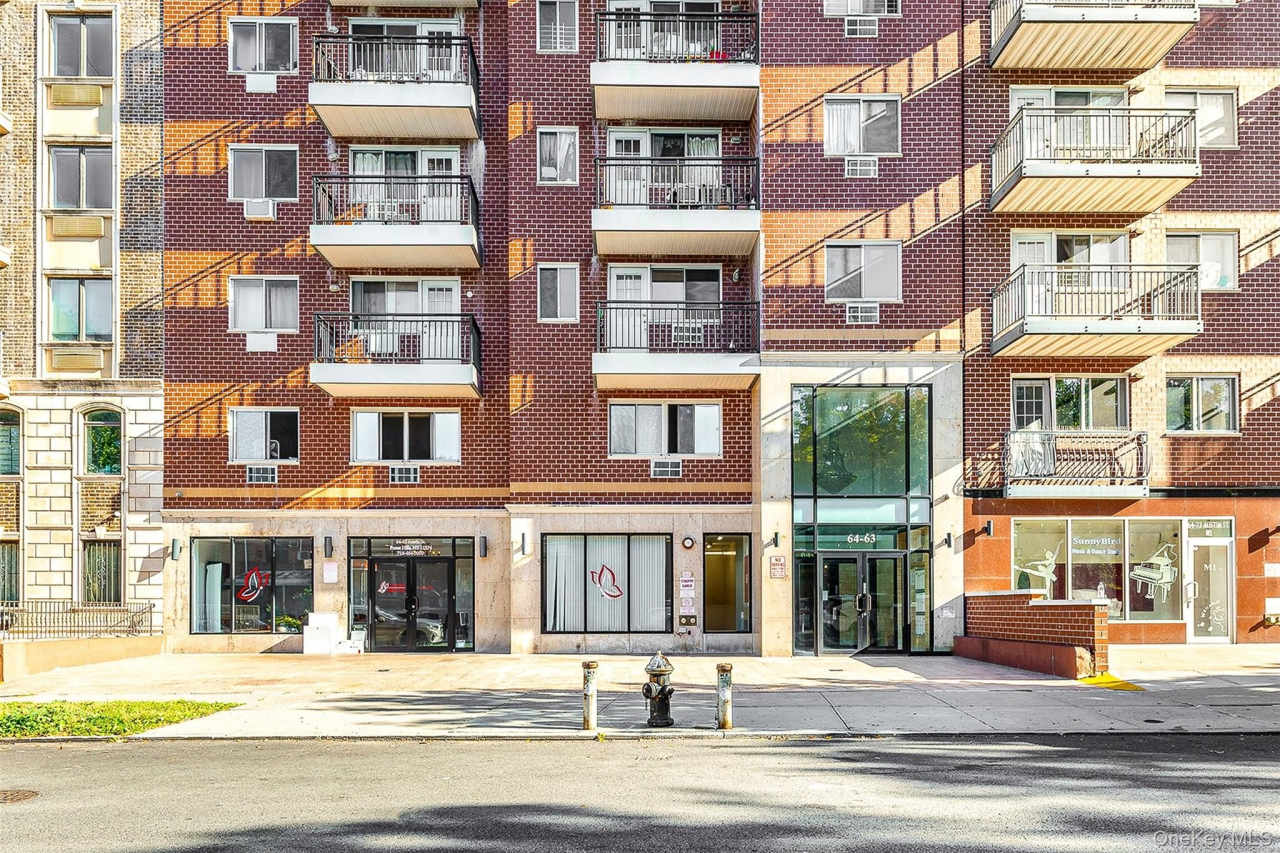 64-63 Austin Street unit: 3A