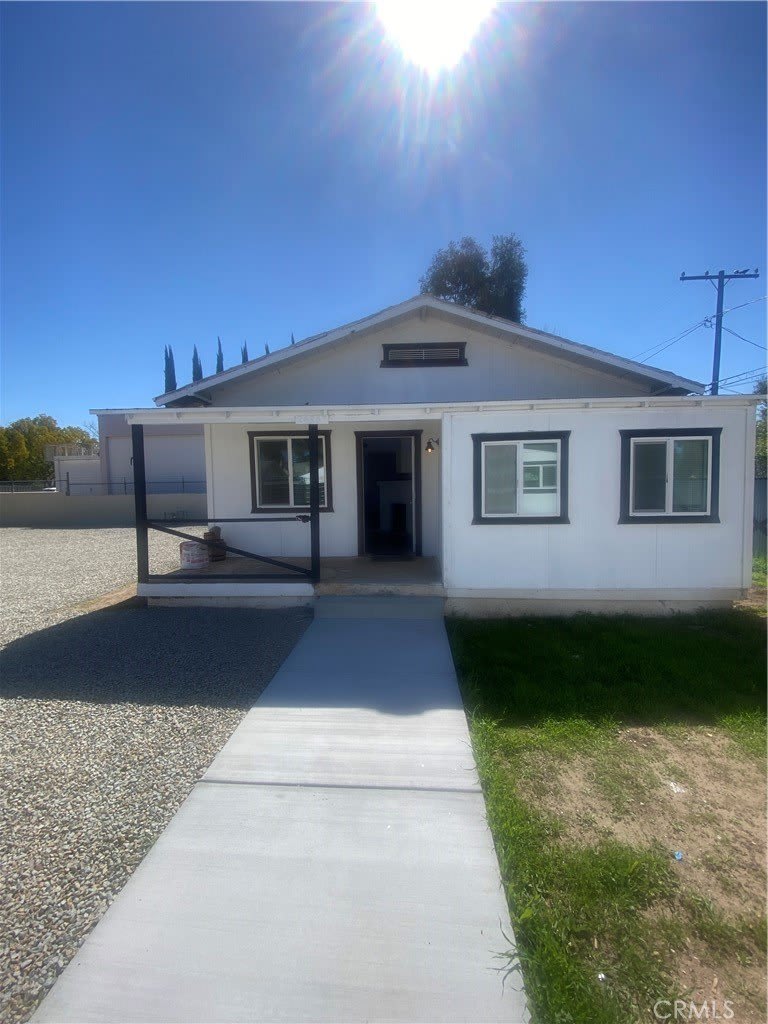 24957 Washington Avenue