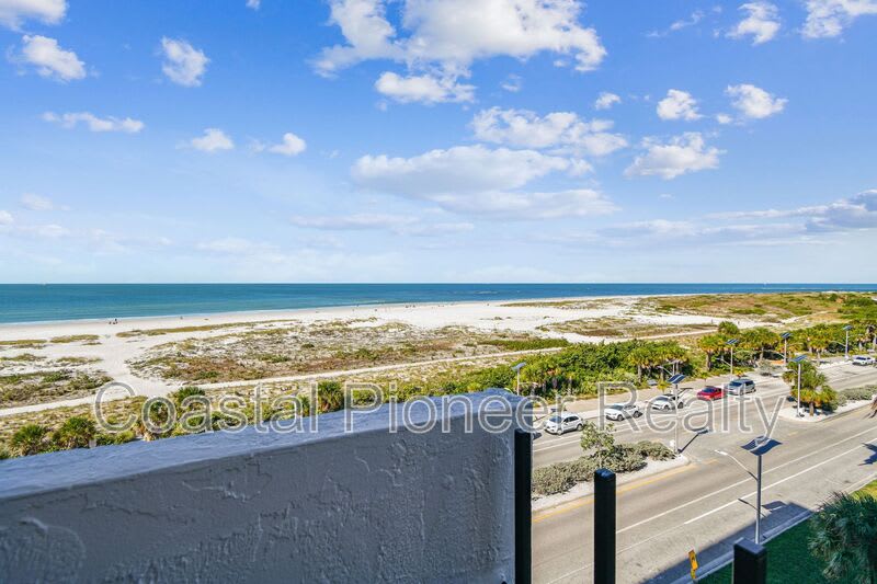 101 Benjamin Franklin Dr