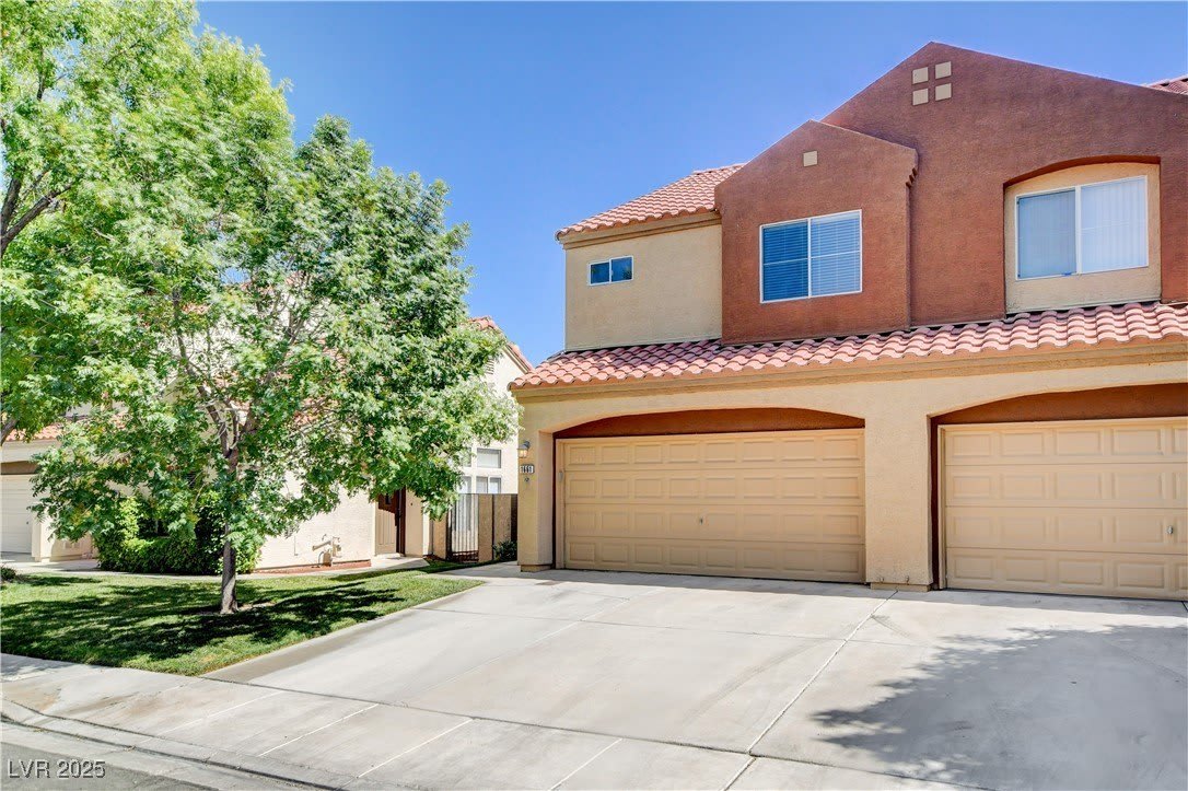 1661 Cloister Avenue