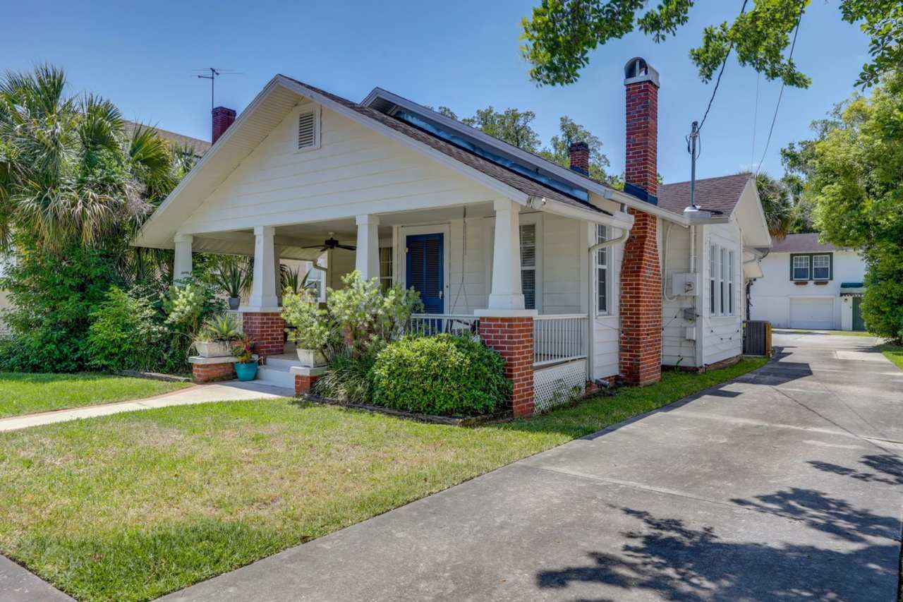 Charming 2BR Duplex in Jacksonville