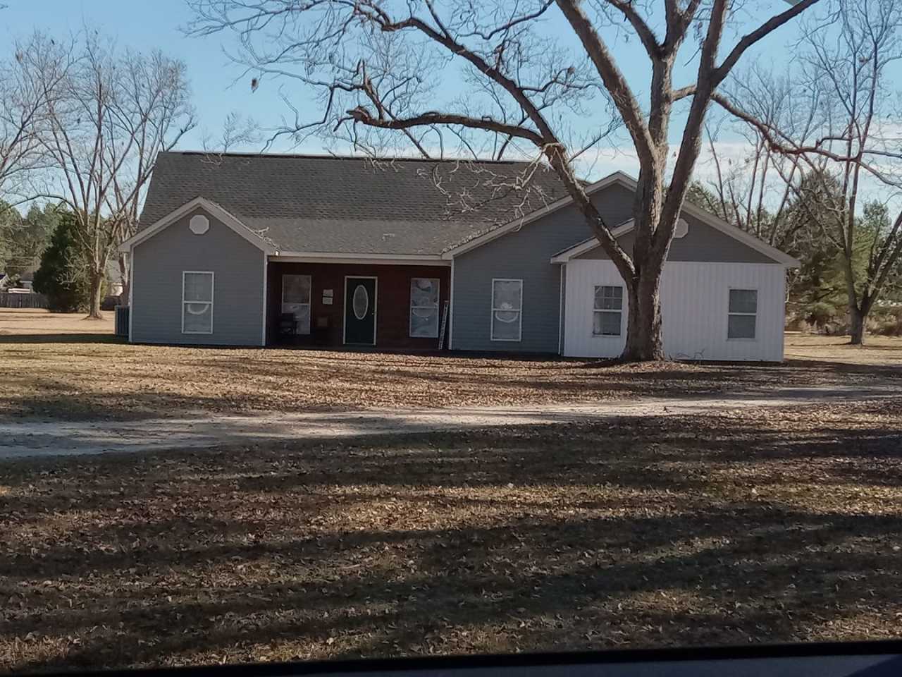 Charming 4BR House in Brooklet
