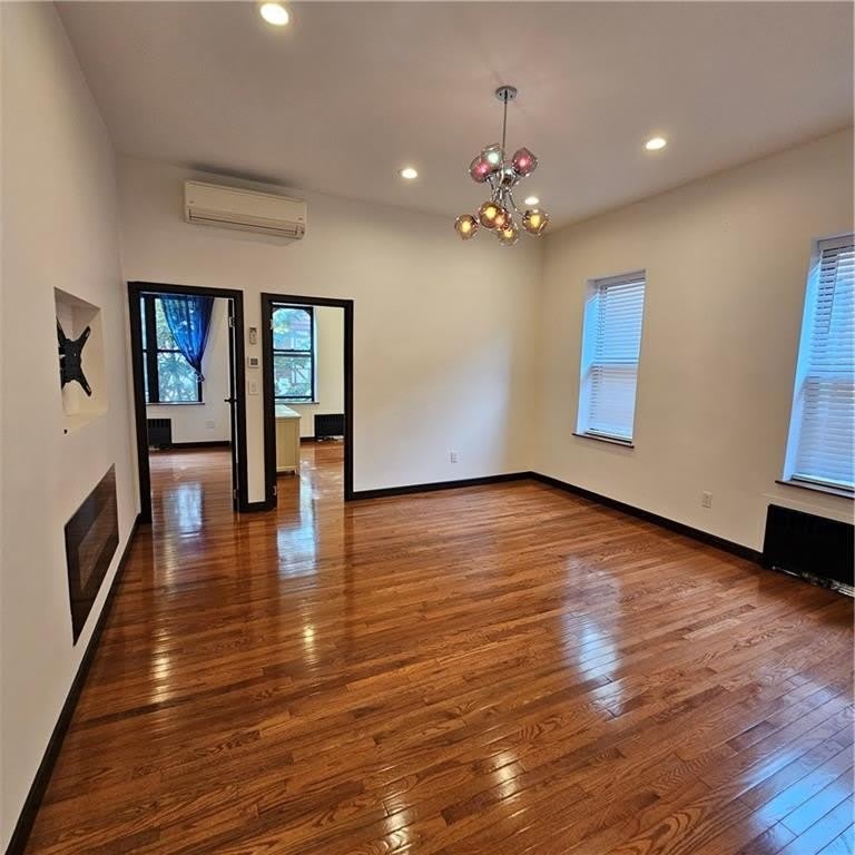 1535 East 31st Street