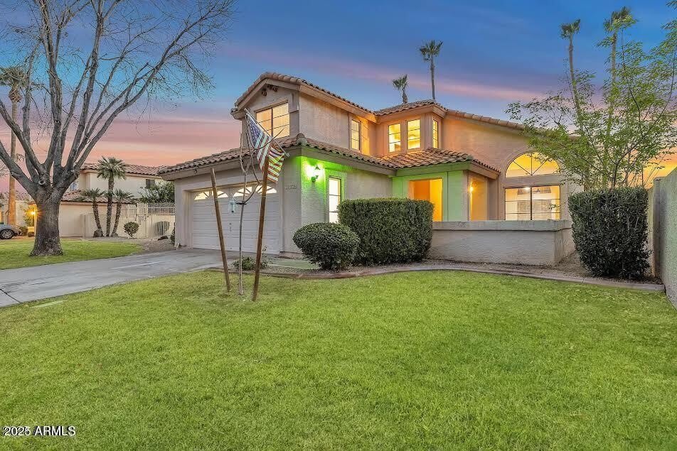 3728 N ROSEWOOD Avenue