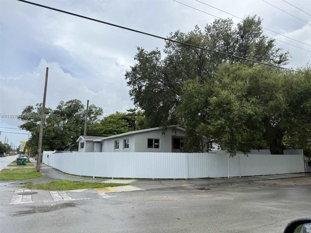 800 NW 67th St