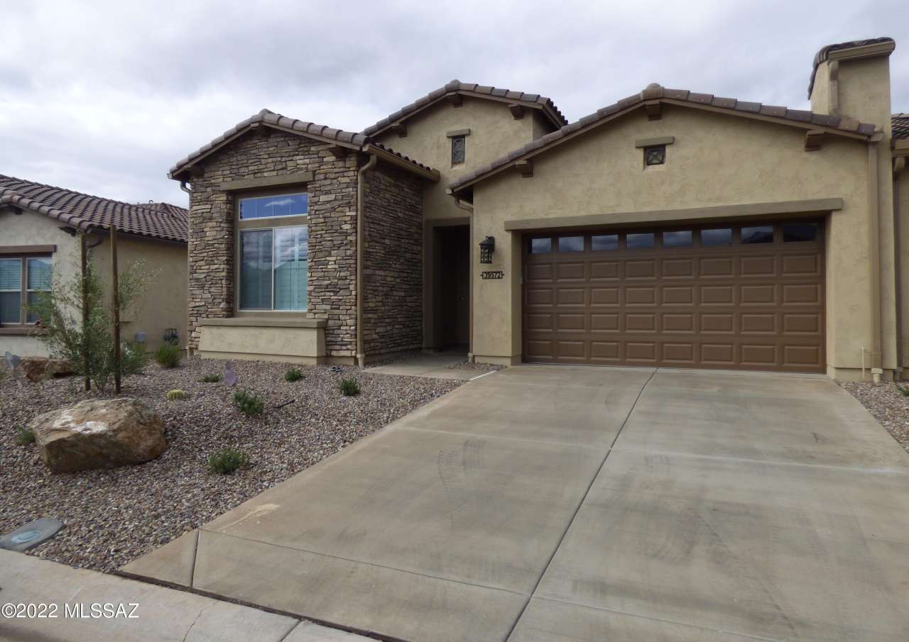 39572 S Summerwood Drive