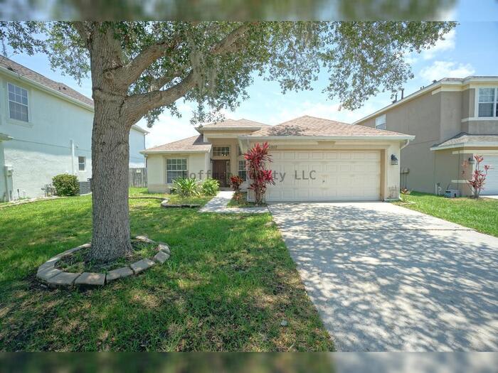 6807 Gulford Crest Drive