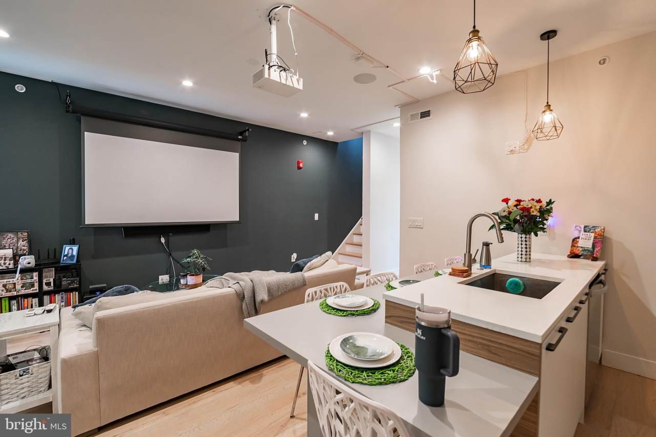 1612 GERMANTOWN Avenue unit: 3