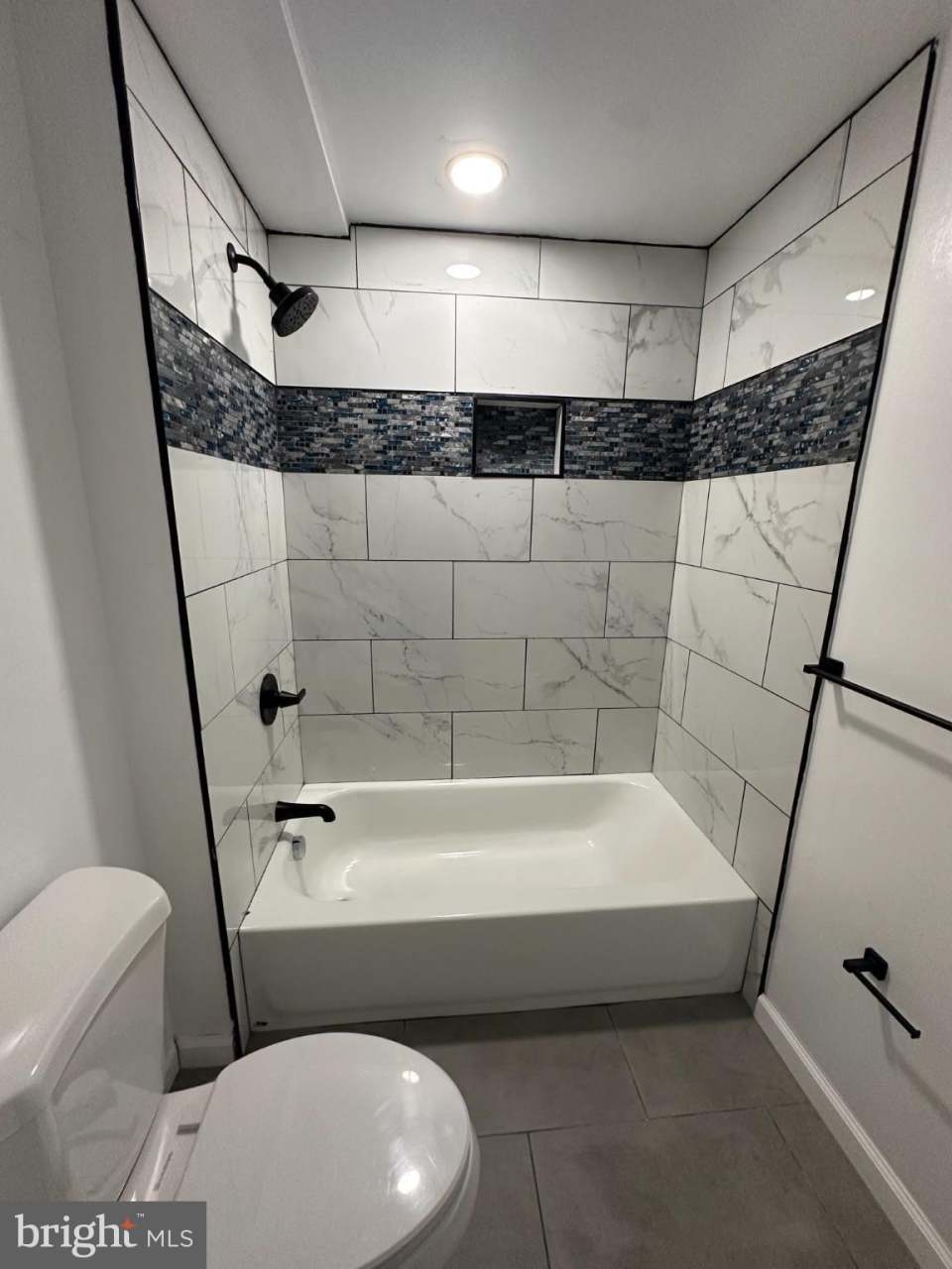 1927 DRUID HILL Avenue unit: Floor 1