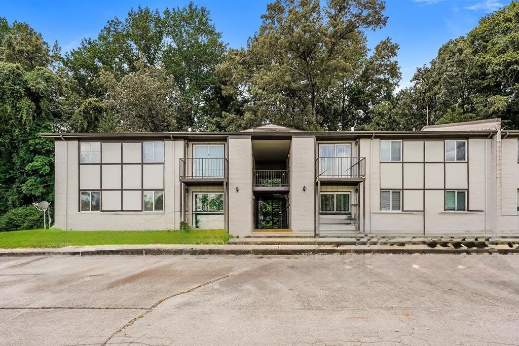 235 Vinewood Rd Unit D8