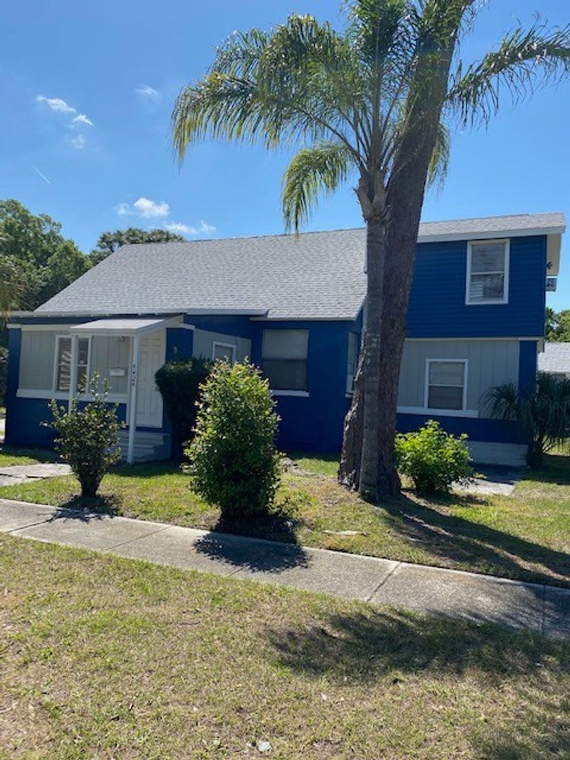 Spacious 3 Bedroom 1 Bathroom Home Located In St. Petersburg, Florida