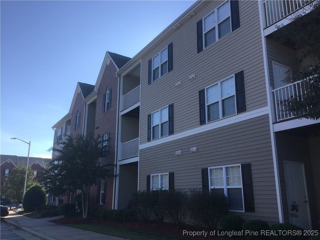 616 MARSHTREE Lane unit: 302