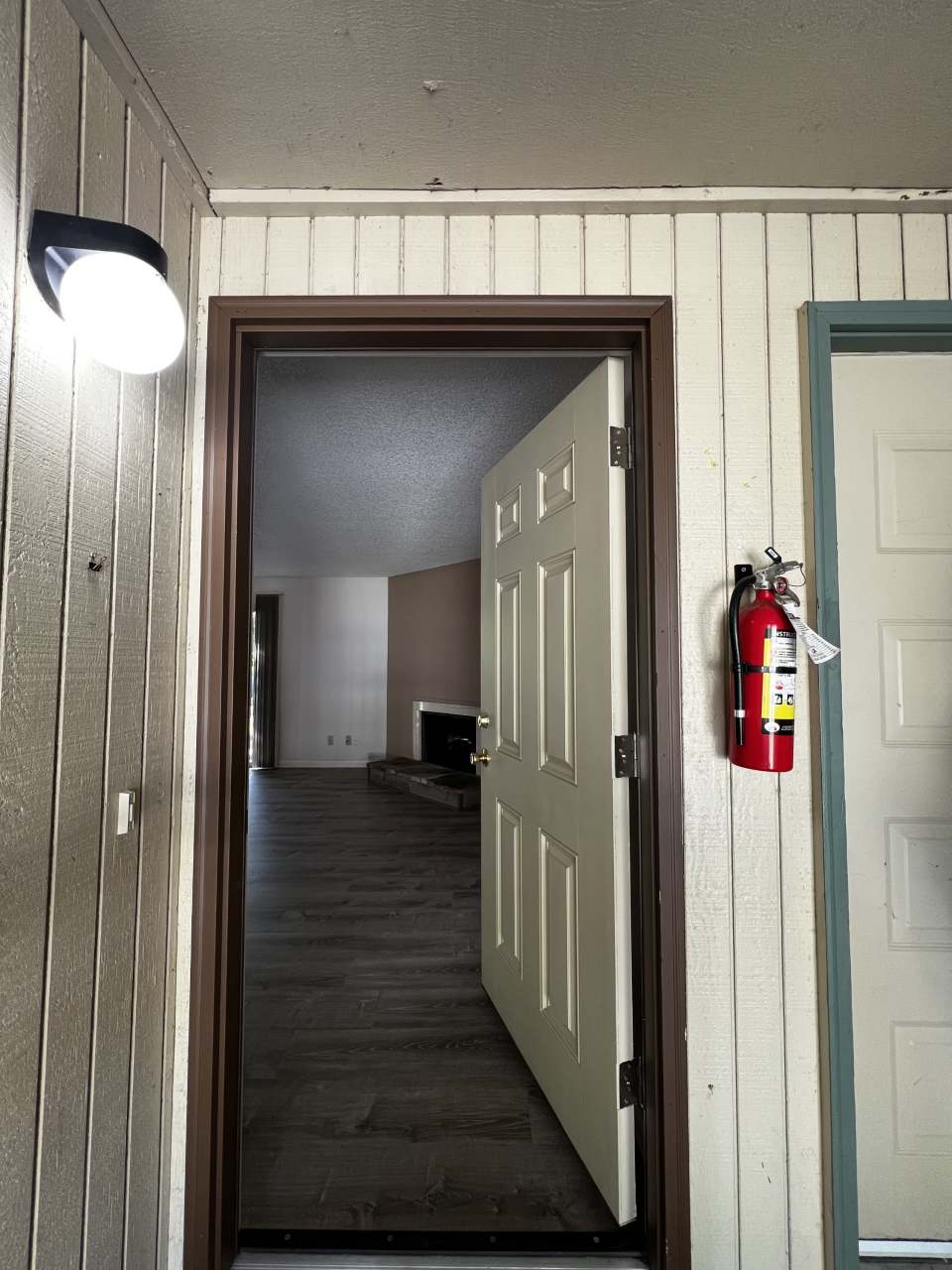 3320 Willow Court SE