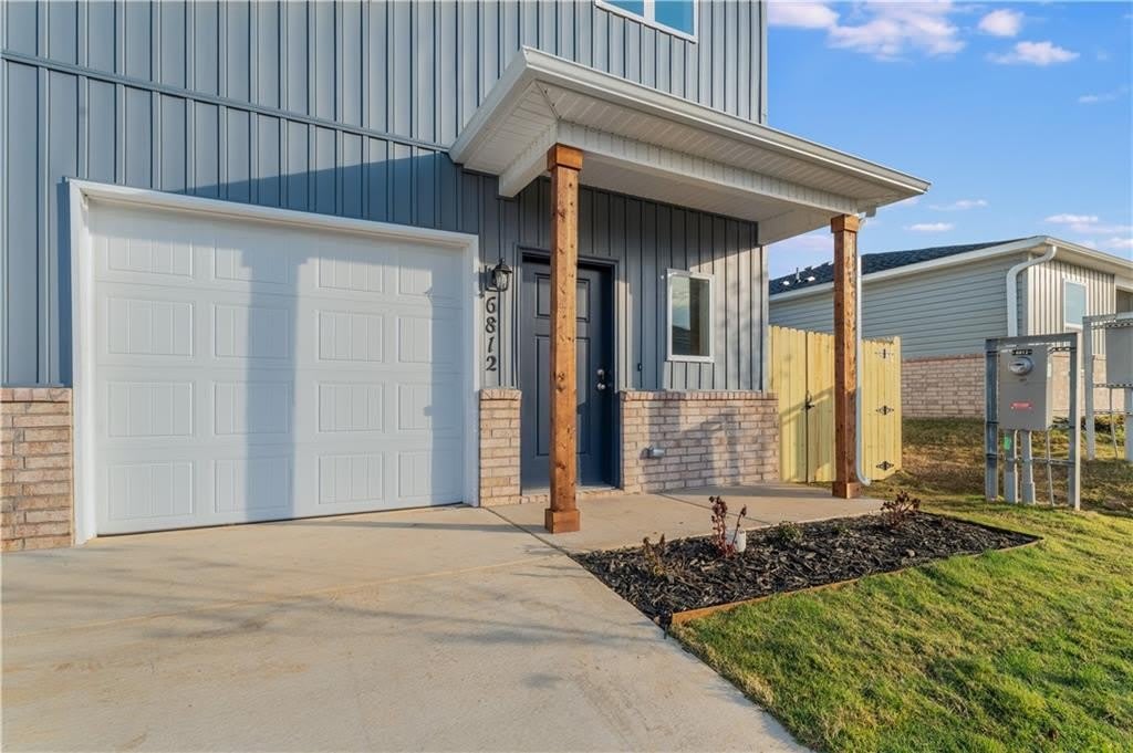 6812  SW Memphis  AVE